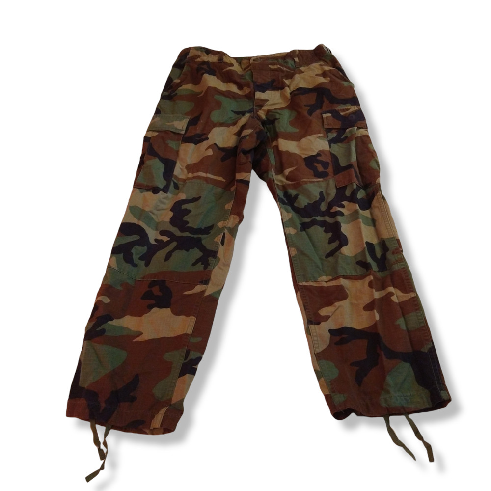 US Army camo cargo fatigues size medium short